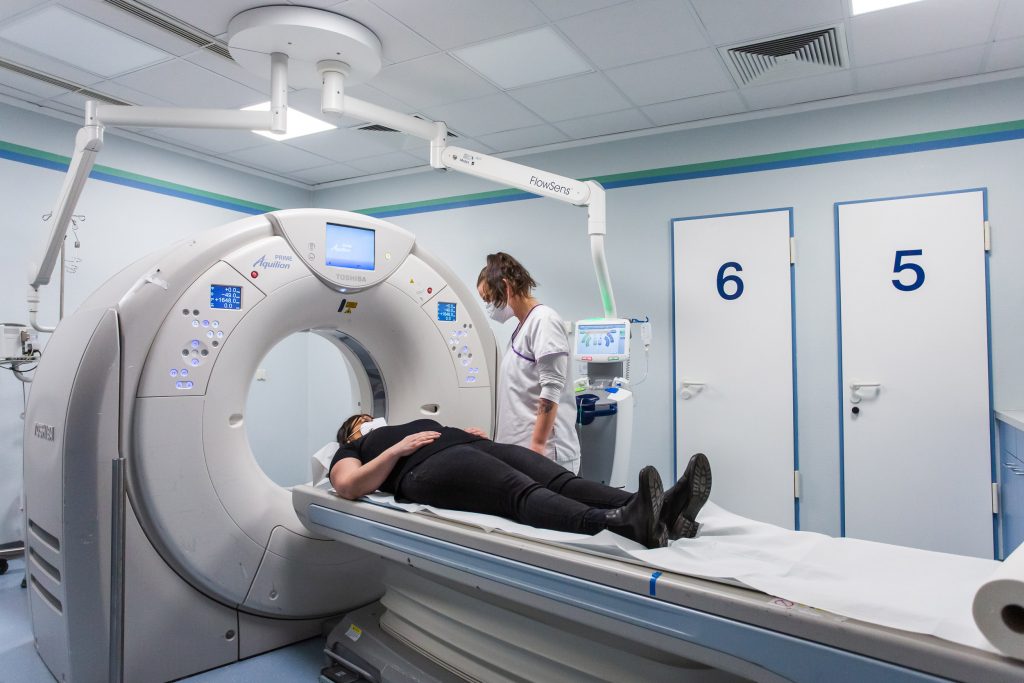 Patientin im CT in Wesel in der Radiologie im Forum